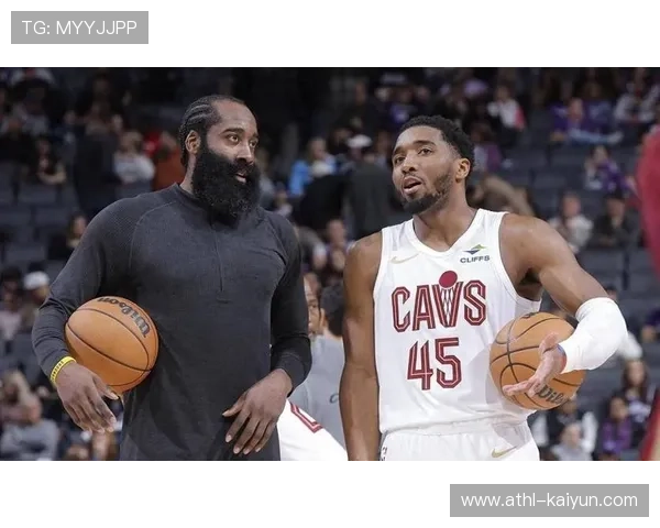 骑士黄蜂对决前瞻,哈登米切尔后场双枪考验黄蜂防守 骑士黄蜂对决前瞻,哈登米切尔后场双枪考验黄蜂防守